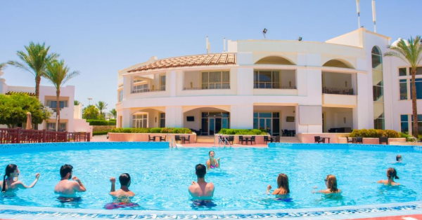 Renaissance Sharm El Sheikh Golden View Beach Resort pool