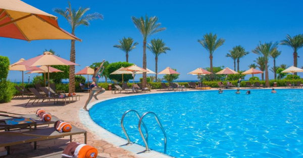 Renaissance Sharm El Sheikh Golden View Beach Resort swimming pool