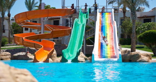 Amphoras Beach swimming pool