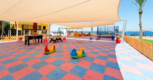 Amphoras Beach מועדון משחקים