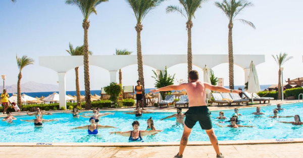 Coral Beach Resort Montazah pool