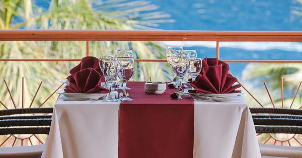 Xperience Hill-Top Beach Resort - restaurant